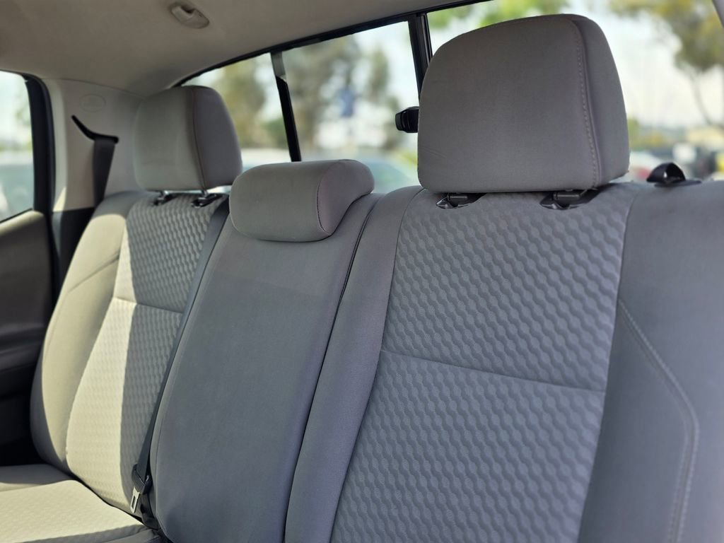 Used 2022 Toyota Tacoma SR image 16