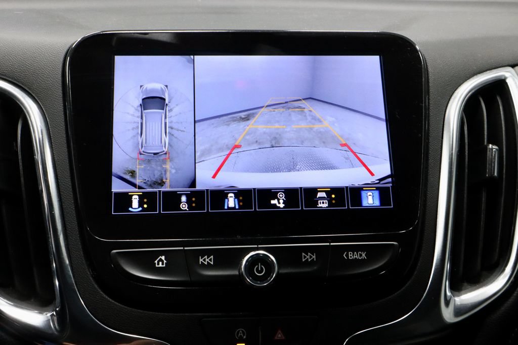 Used 2024 Chevrolet Equinox Premier AWD/4WD image 2