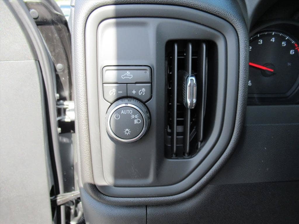 New 2026 Chevrolet Silverado 1500 W/T RWD image 19