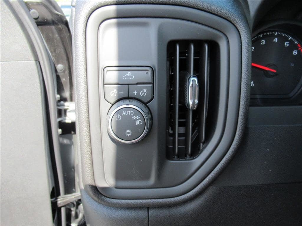 New 2026 Chevrolet Silverado 1500 W/T RWD image 19