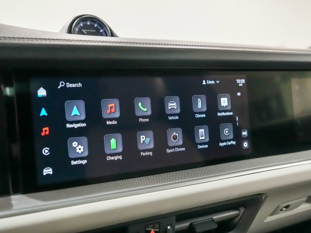 Used 2024 Porsche Cayenne AWD/4WD image 30