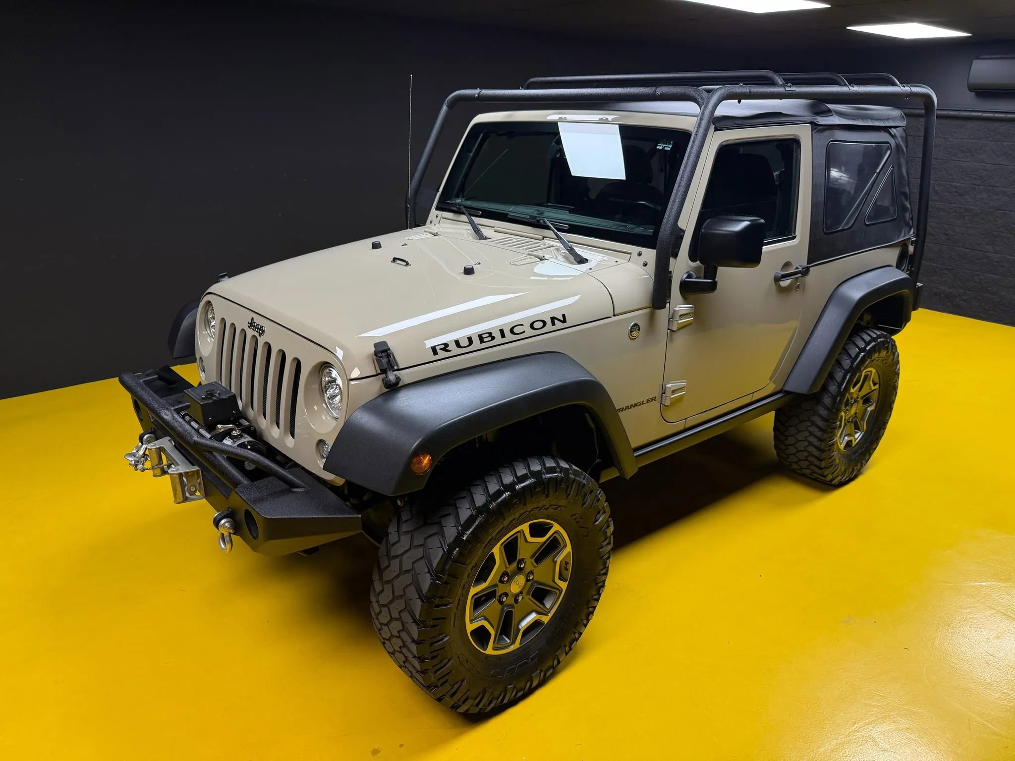 Used 2017 Jeep Wrangler Rubicon w/ Power Convenience Group AWD/4WD image 5