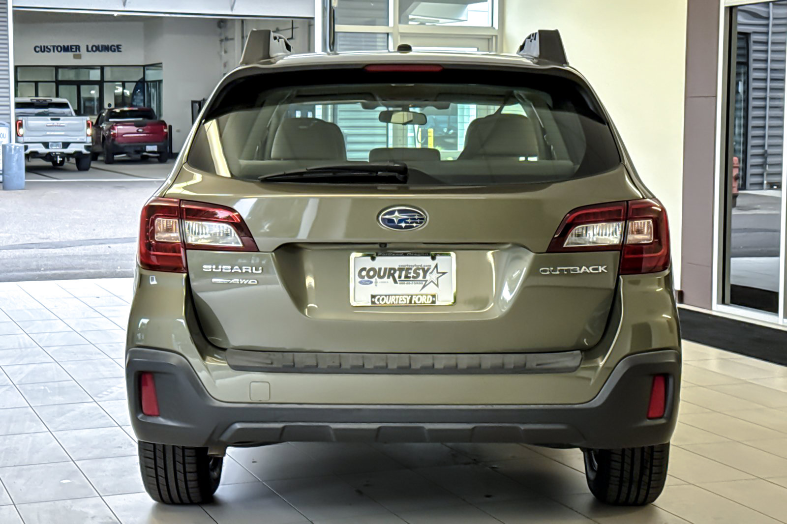 Used 2019 Subaru Outback 2.5i AWD/4WD image 5