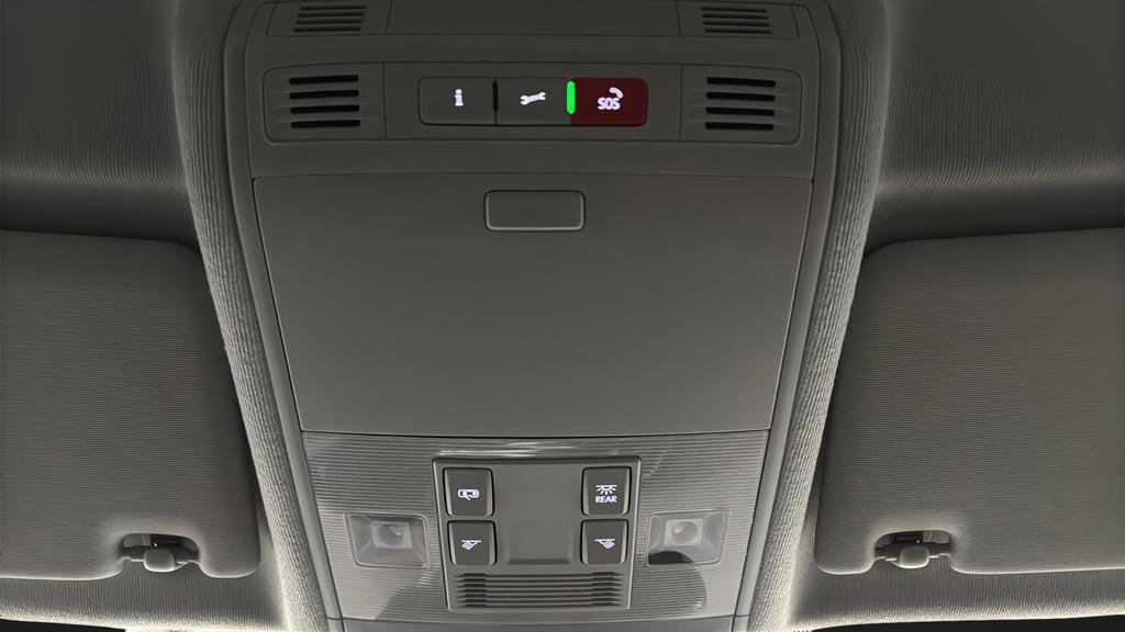 Used 2024 Volkswagen Tiguan S image 16