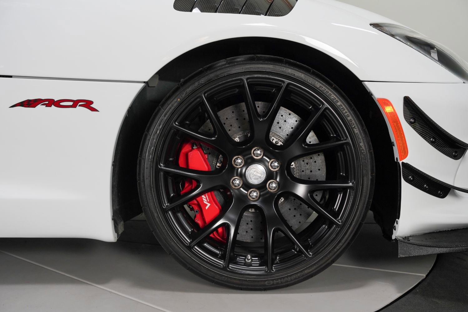 Used 2016 Dodge Viper ACR w/ Extreme Aero Package image 30