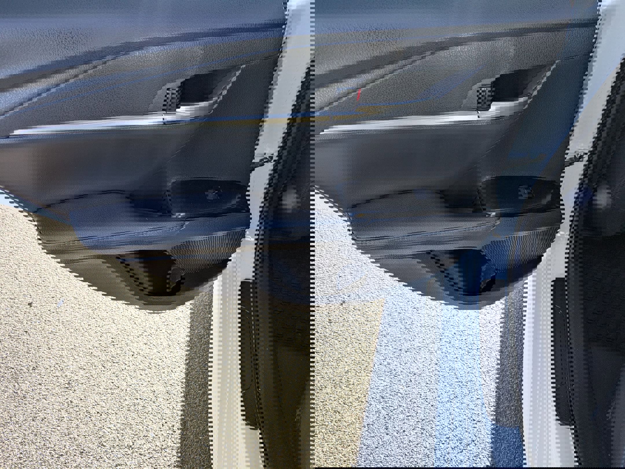 Used 2025 Toyota Camry image 25