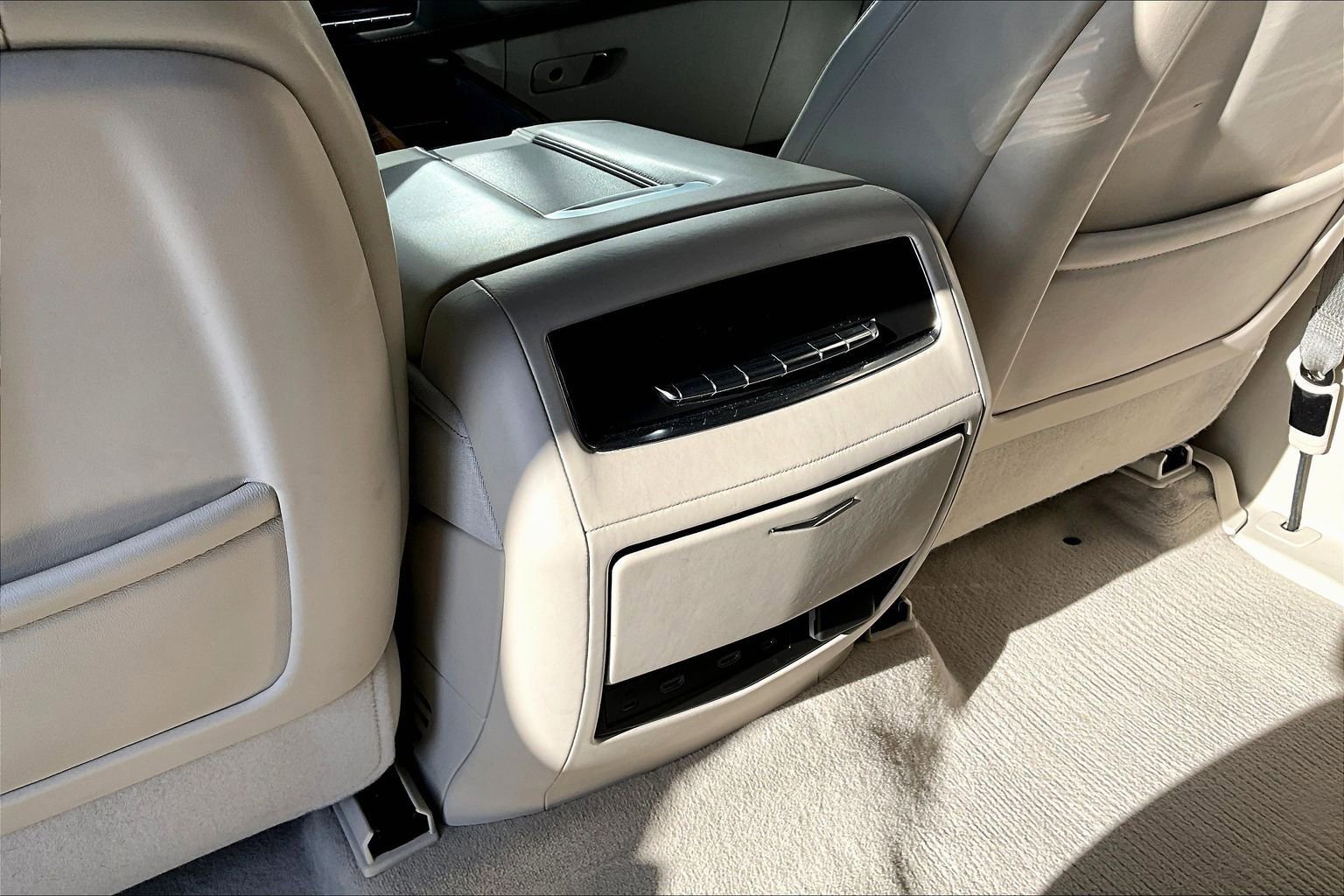 Used 2023 Cadillac Escalade Sport Platinum AWD/4WD image 35