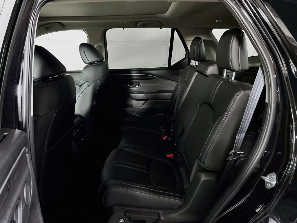 New 2026 Honda Pilot Touring image 21