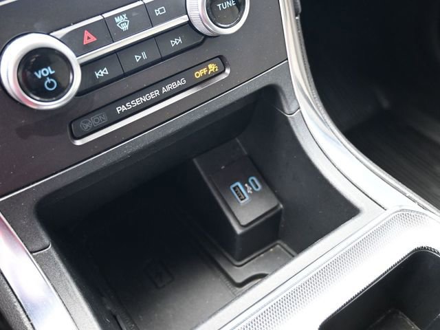 Used 2021 Ford Edge Titanium image 34