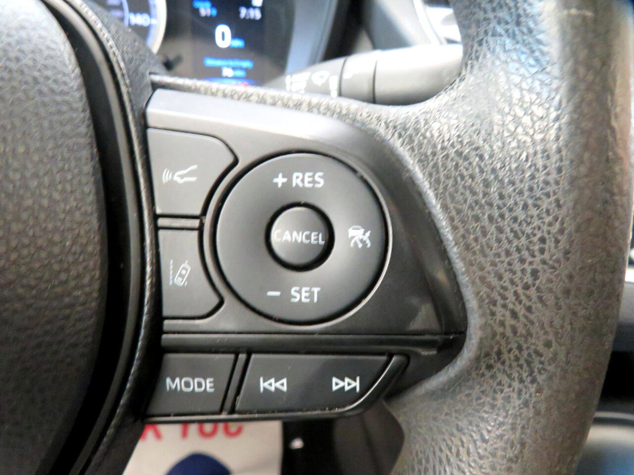 Used 2020 Toyota Corolla LE image 33