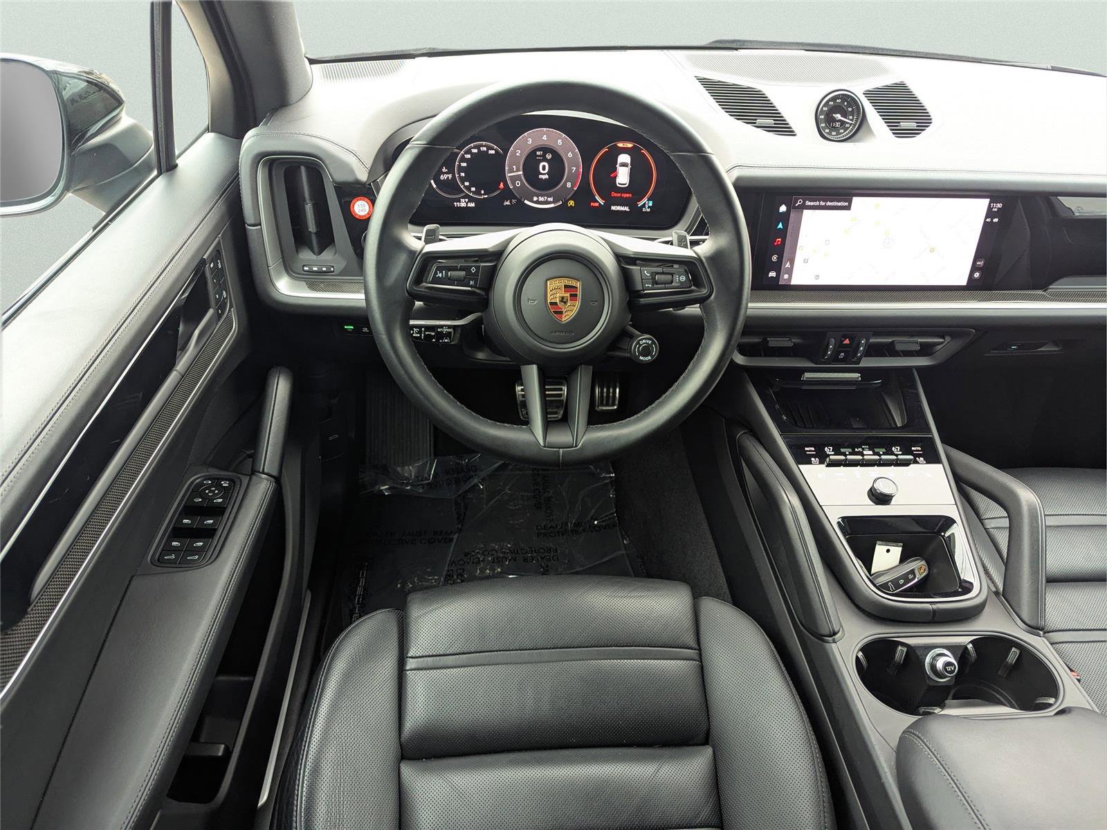 Used 2024 Porsche Cayenne S image 11