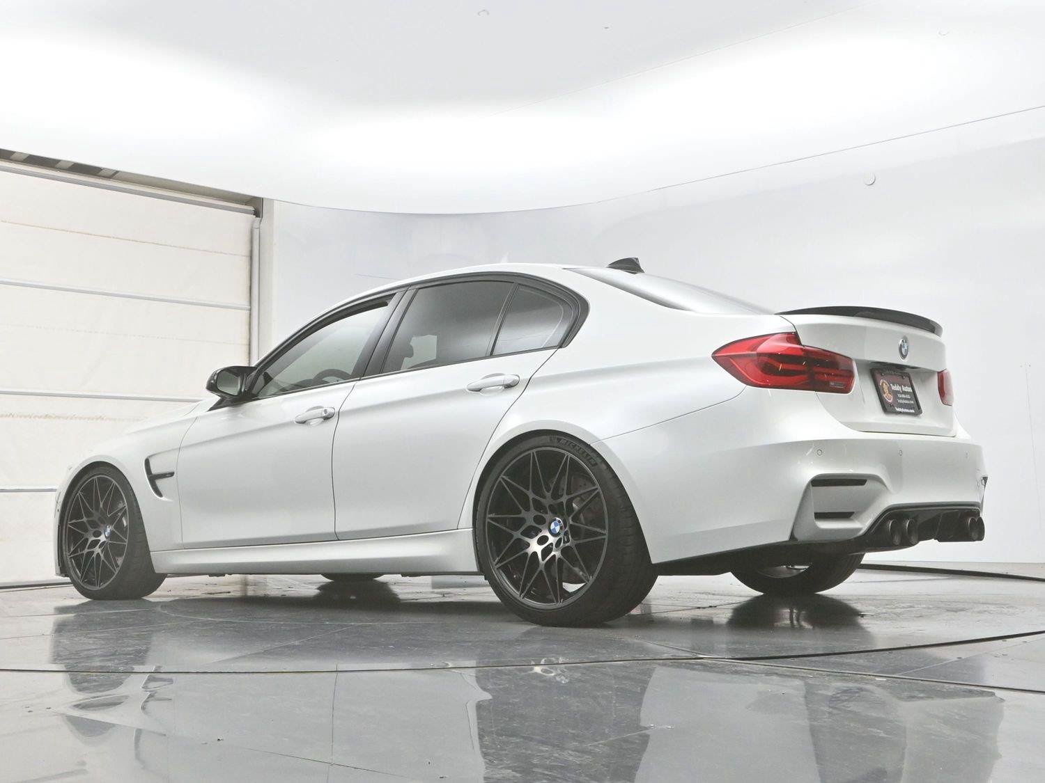 Used 2018 BMW M3 RWD image 33