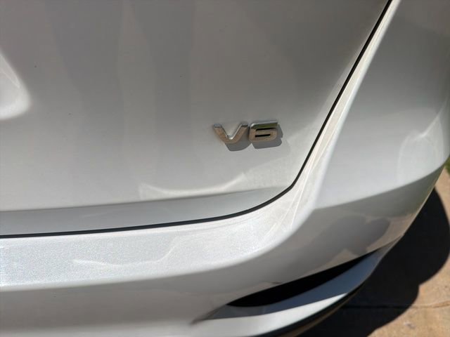 Used 2019 Kia Sorento AWD V6 image 5