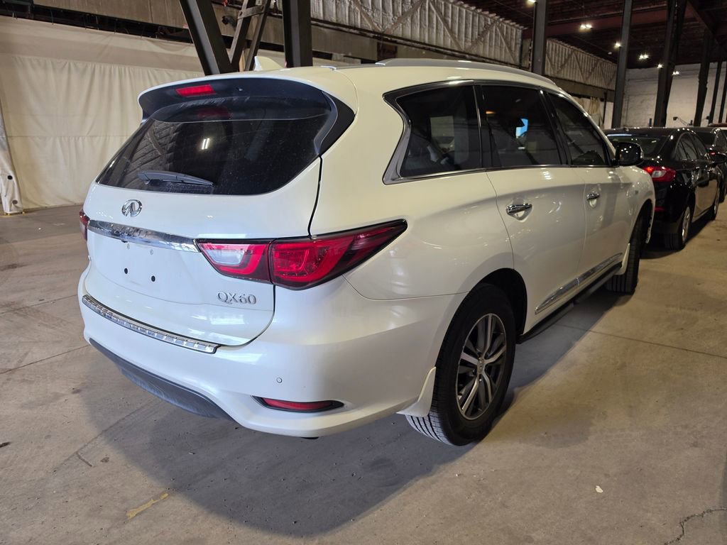 Used 2020 INFINITI QX60 Luxe w/ Essential Package image 2