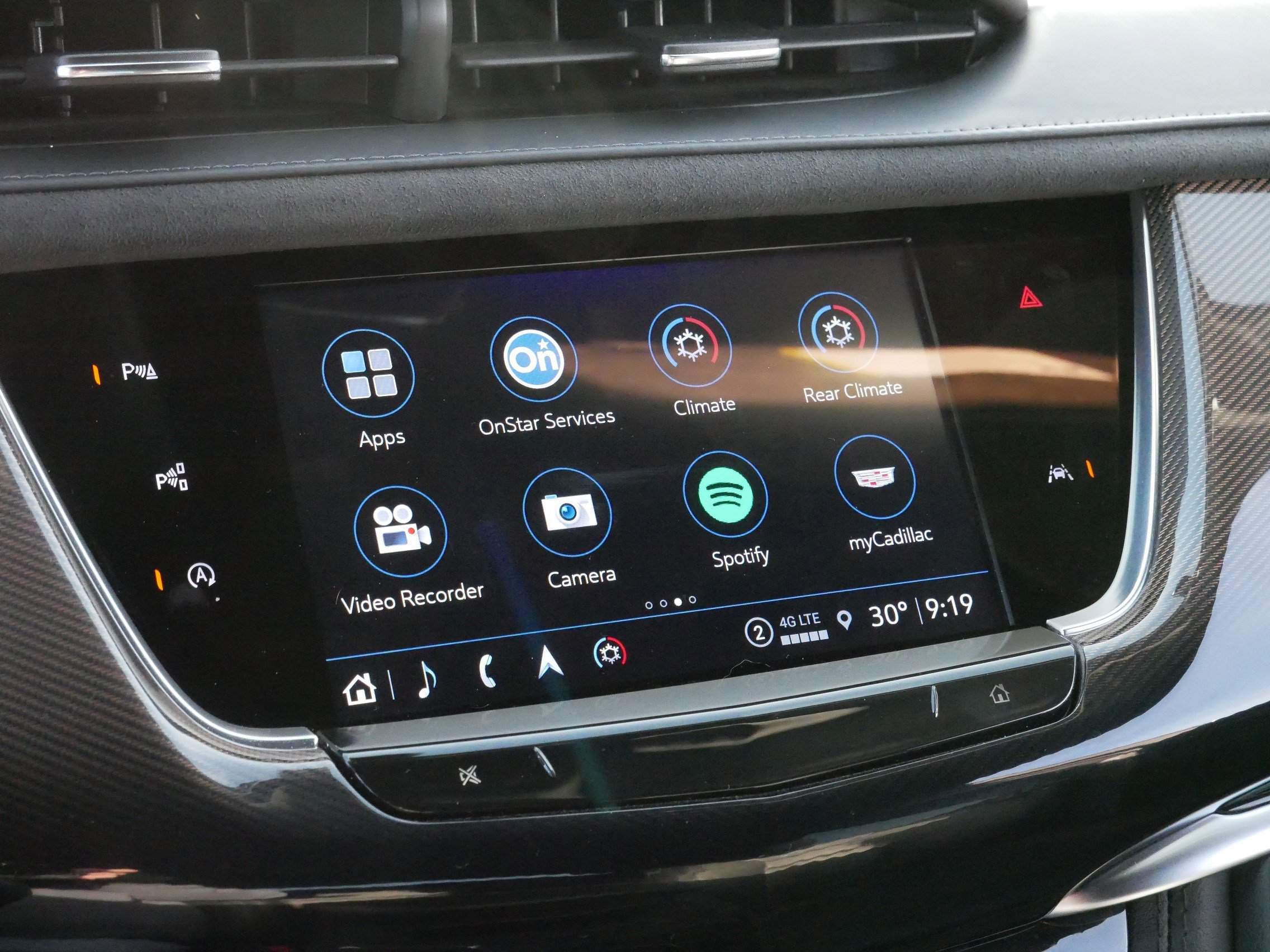 Certified 2024 Cadillac XT6 Sport w/ LPO, Onyx Lite Package image 22