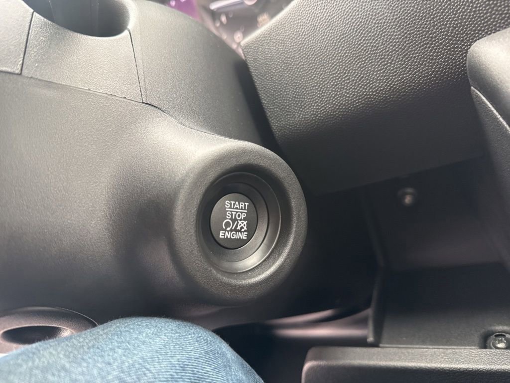 Used 2024 RAM ProMaster 2500 image 21