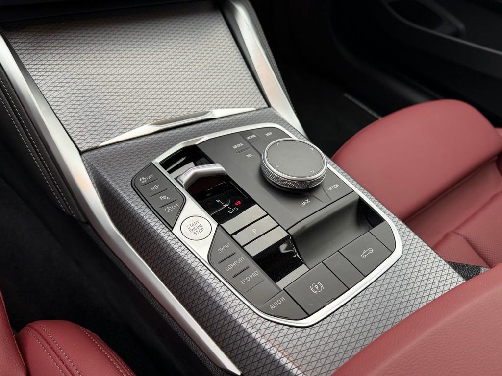 Used 2025 BMW M440i Convertible w/ Premium Package image 11