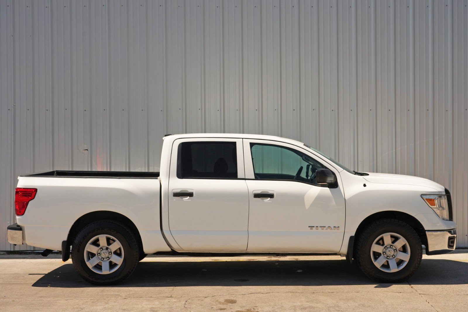 Used 2018 Nissan Titan S w/ S Utility Package image 44
