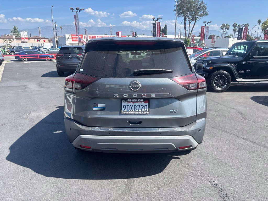 Used 2023 Nissan Rogue SV FWD image 5
