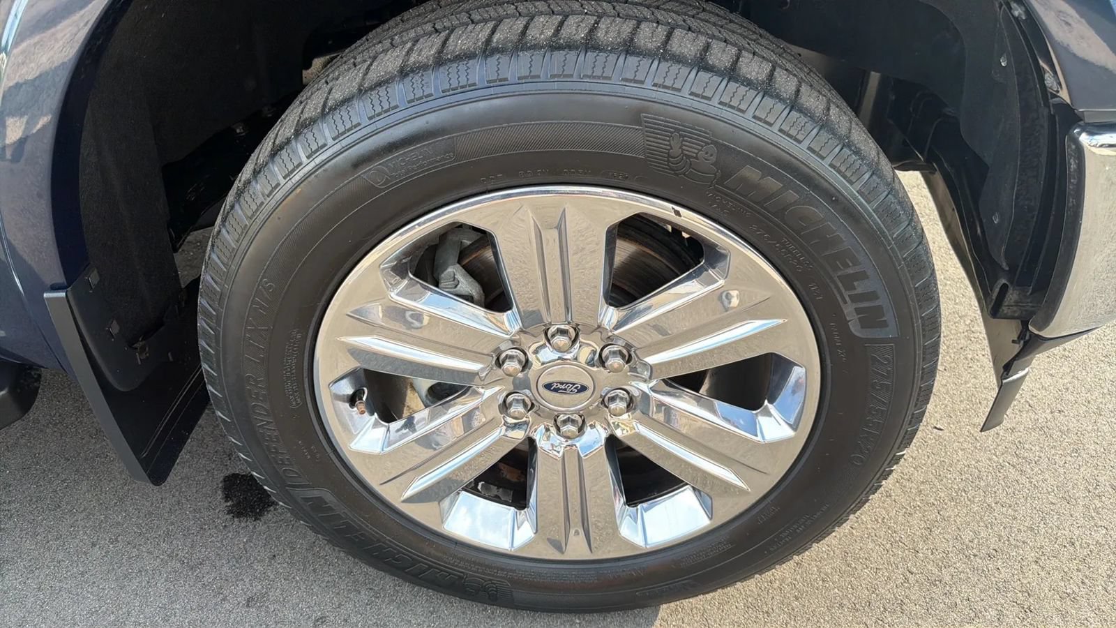 Used 2018 Ford F150 Lariat w/ Equipment Group 502A Luxury AWD/4WD image 27