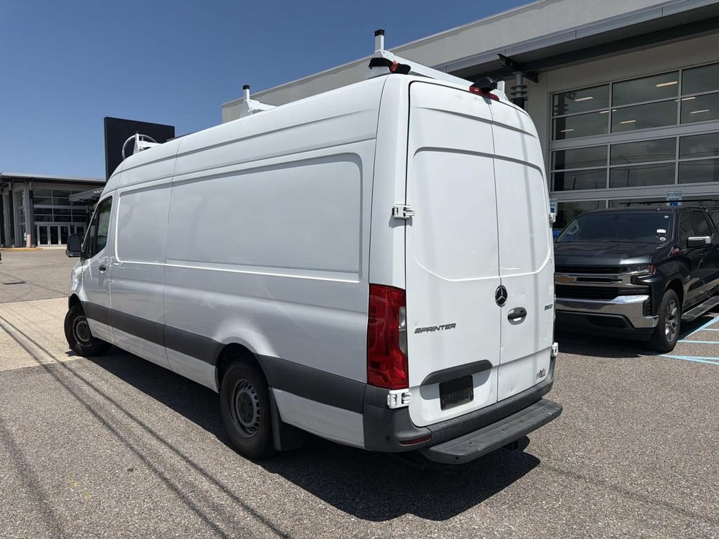 Used 2020 Mercedes-Benz Sprinter 2500 image 5