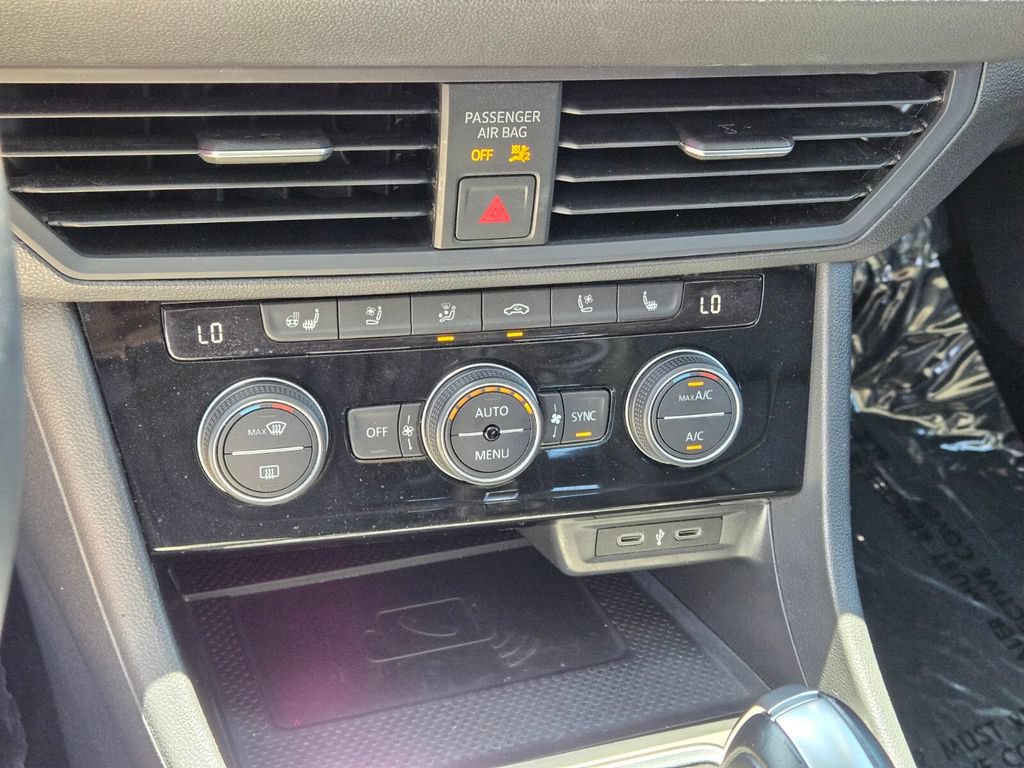Certified 2021 Volkswagen Jetta SEL Premium FWD image 23