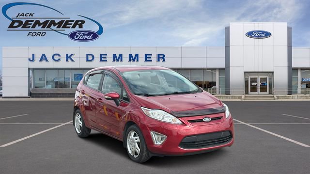 Used 2013 Ford Fiesta SE w/ Moon & Mood Pkg