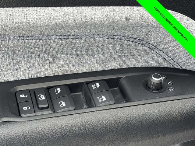 Used 2022 Jeep Compass Latitude image 10