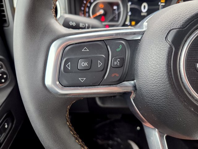 Used 2024 Jeep Wrangler Unlimited Sahara AWD/4WD image 21