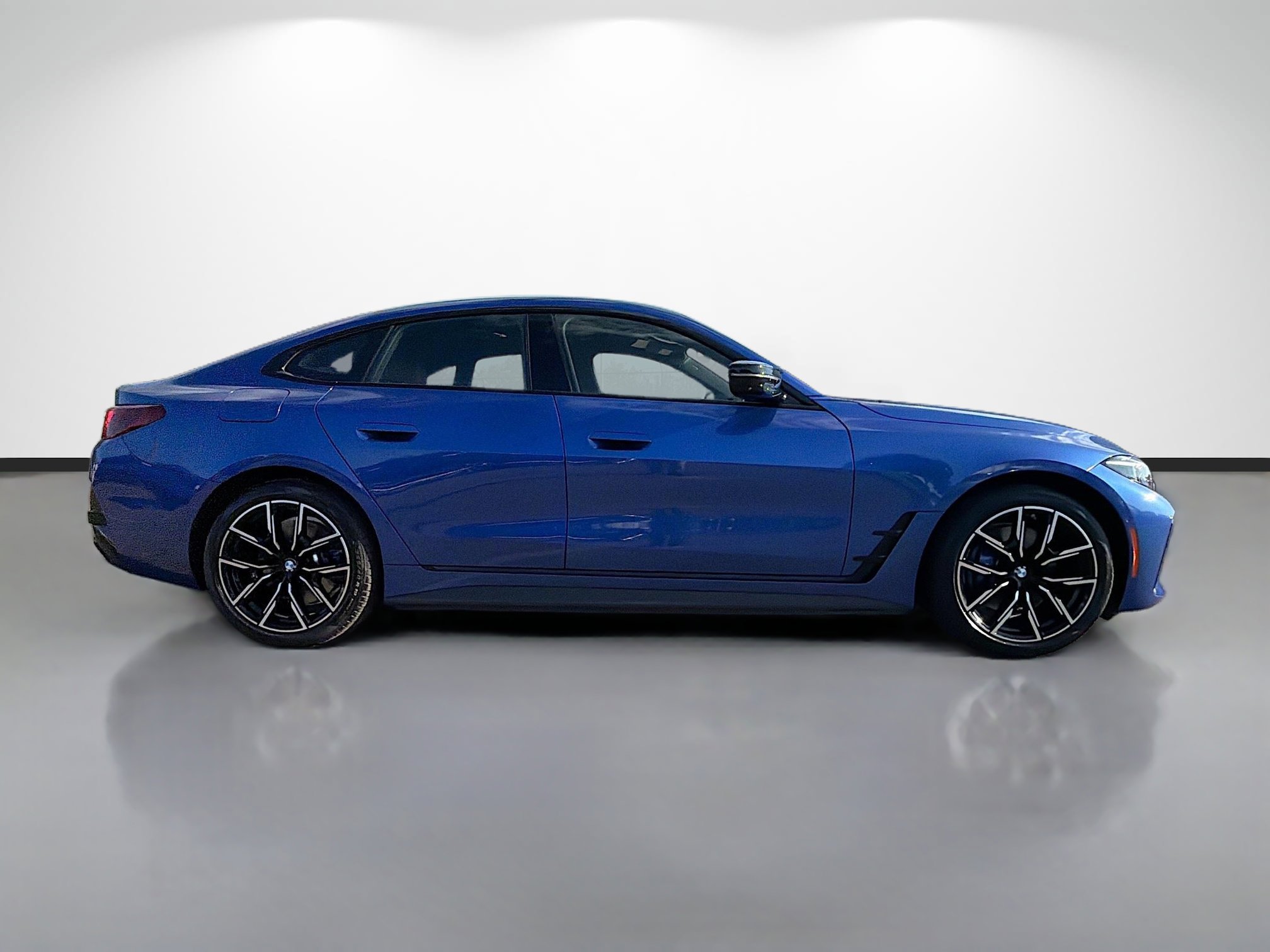 Used 2025 BMW i4 M50 image 2