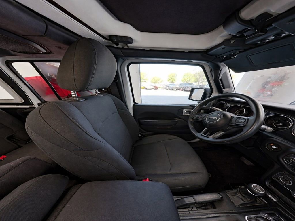 Used 2019 Jeep Wrangler Unlimited Sport image 10