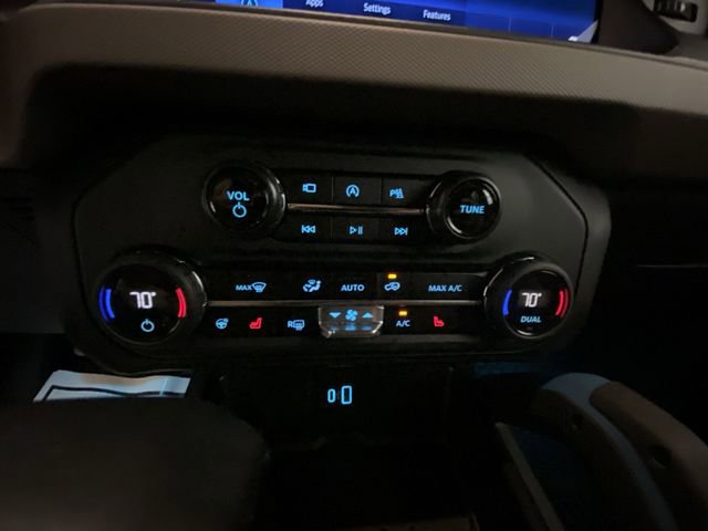 Used 2024 Ford Bronco Wildtrak AWD/4WD image 19