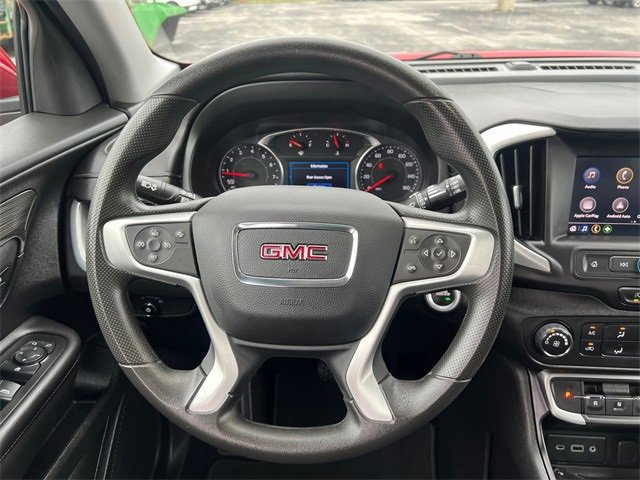 Used 2023 GMC Terrain SLE image 15