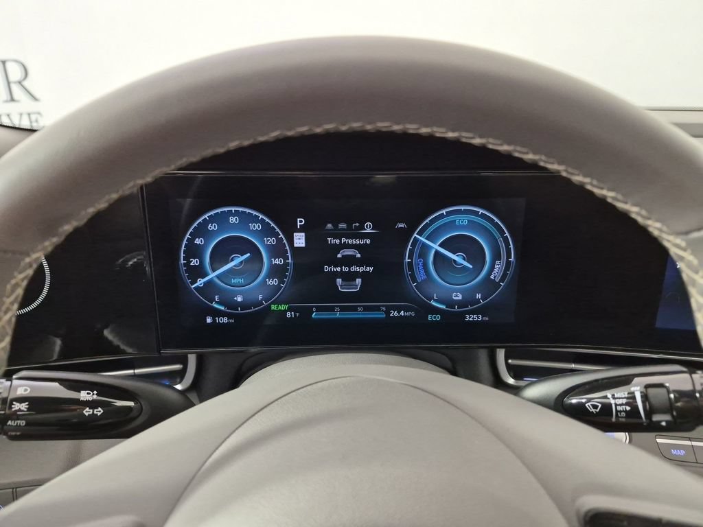 Used 2025 Hyundai Elantra SEL FWD image 21