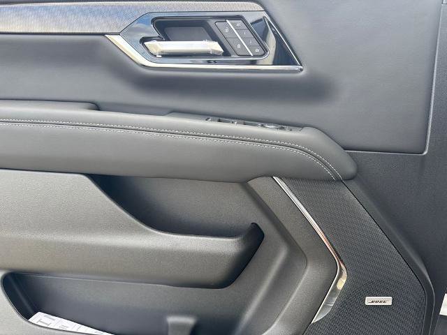 New 2026 GMC Yukon Elevation image 19