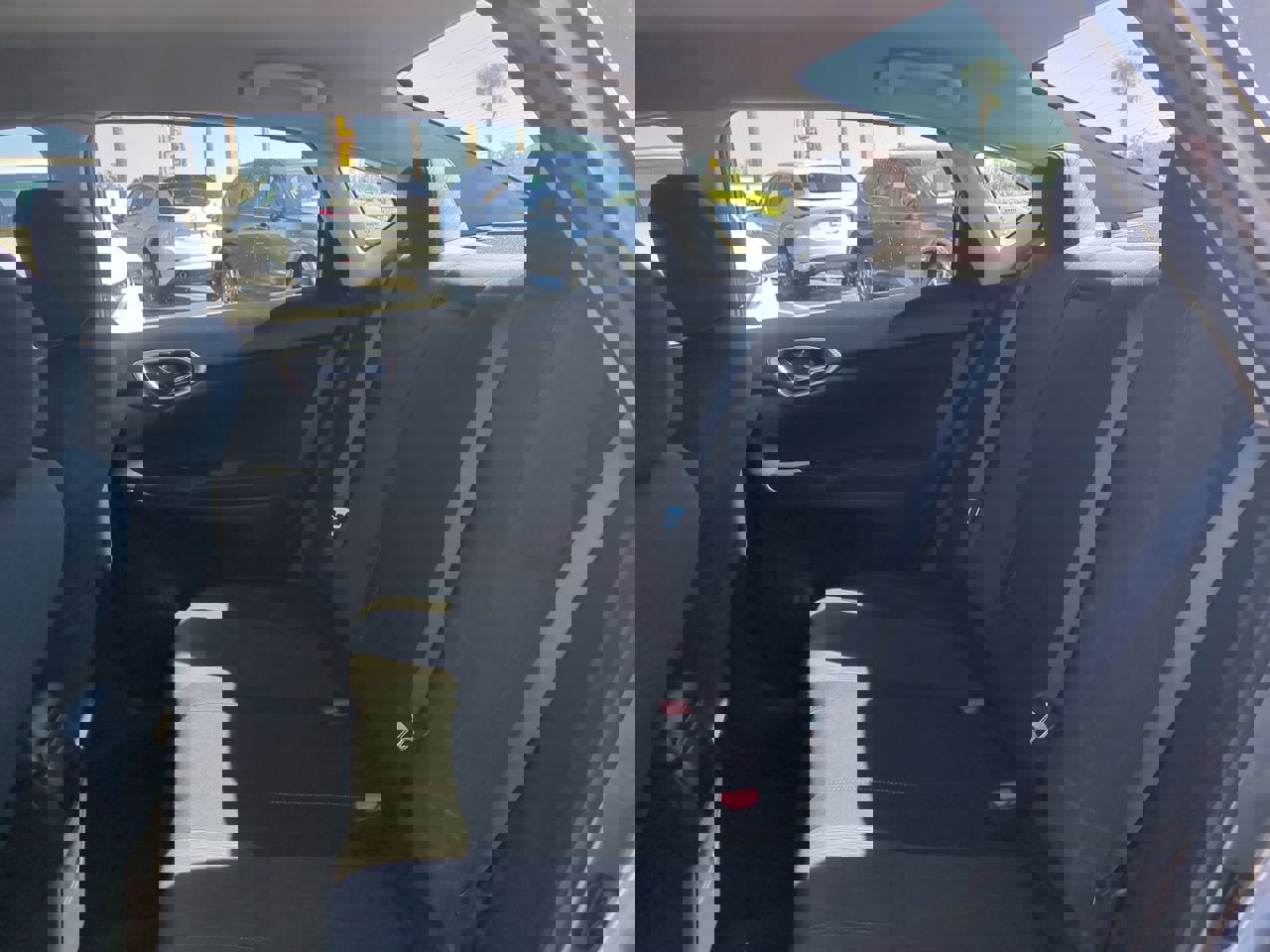 Used 2015 Nissan Sentra SV image 12