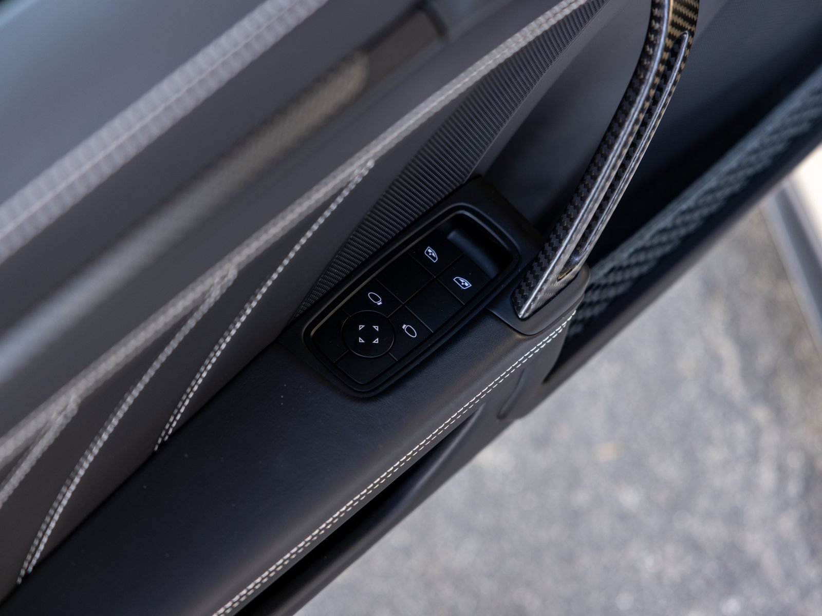 Certified 2024 Porsche 911 GT3 RS RWD image 40