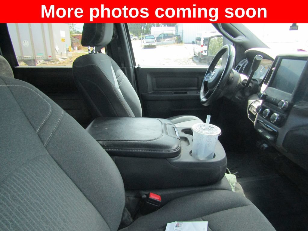 Used 2024 RAM 3500 Tradesman w/ Chrome Appearance Group AWD/4WD image 10