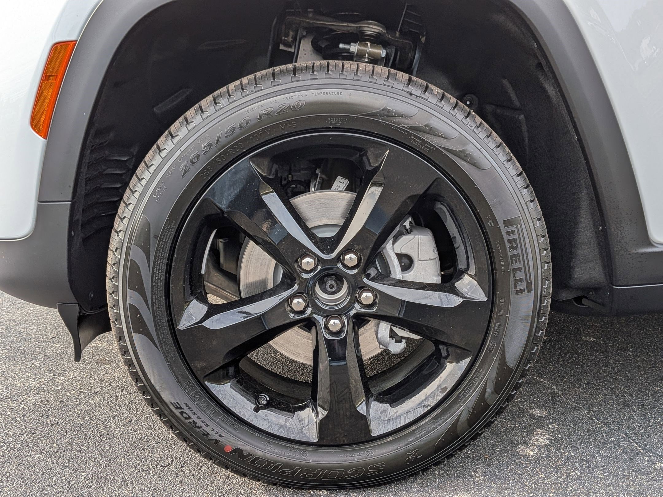 New 2025 Jeep Grand Cherokee Limited w/ Black Appearance Package image 10