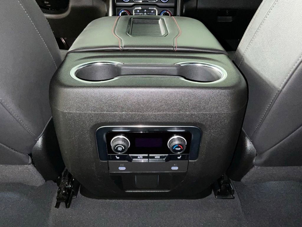 Used 2022 Chevrolet Tahoe RST w/ Luxury Package RWD image 18