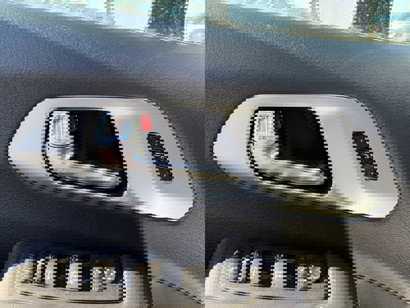 New 2026 Chrysler Pacifica Limited image 8