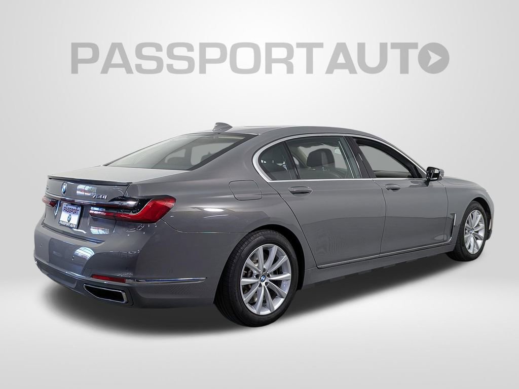 Used 2021 BMW 750i xDrive w/ Luxury Rear Seating Package AWD/4WD image 7
