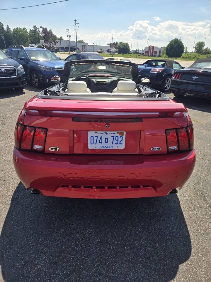Used 2001 Ford Mustang GT RWD image 8