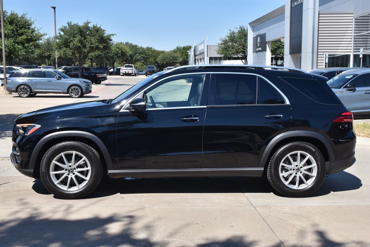 Used 2025 Mercedes-Benz GLE 350 4MATIC w/ Driver Assistance Package image 12