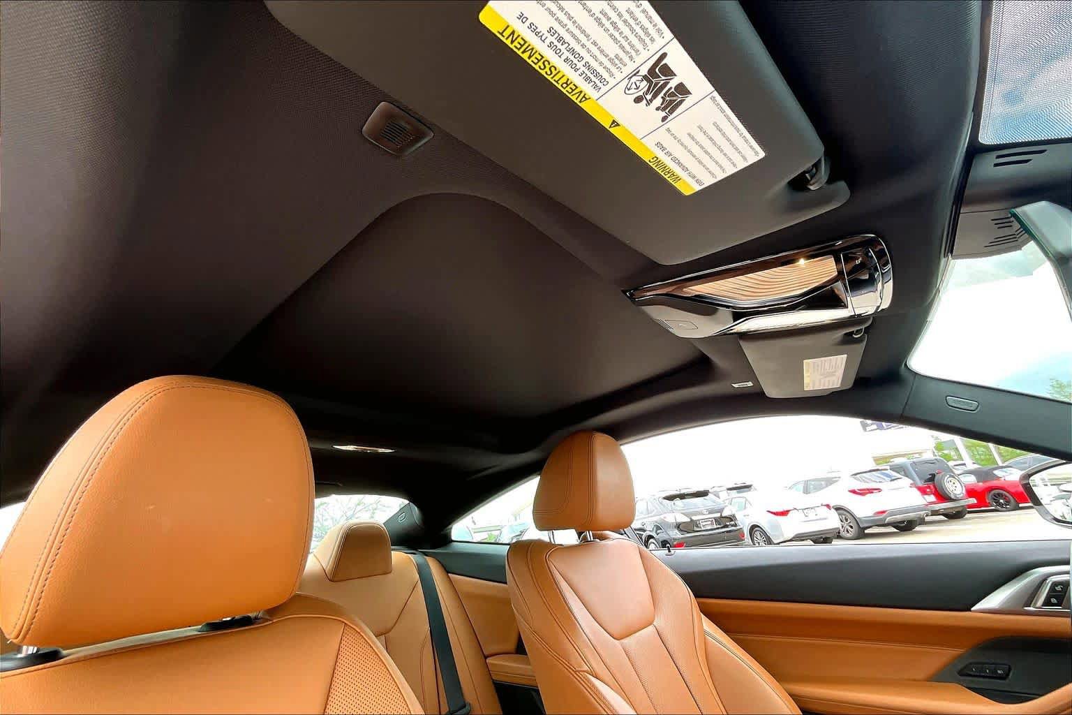 Used 2022 BMW 430i Coupe w/ M Sport Package RWD image 12