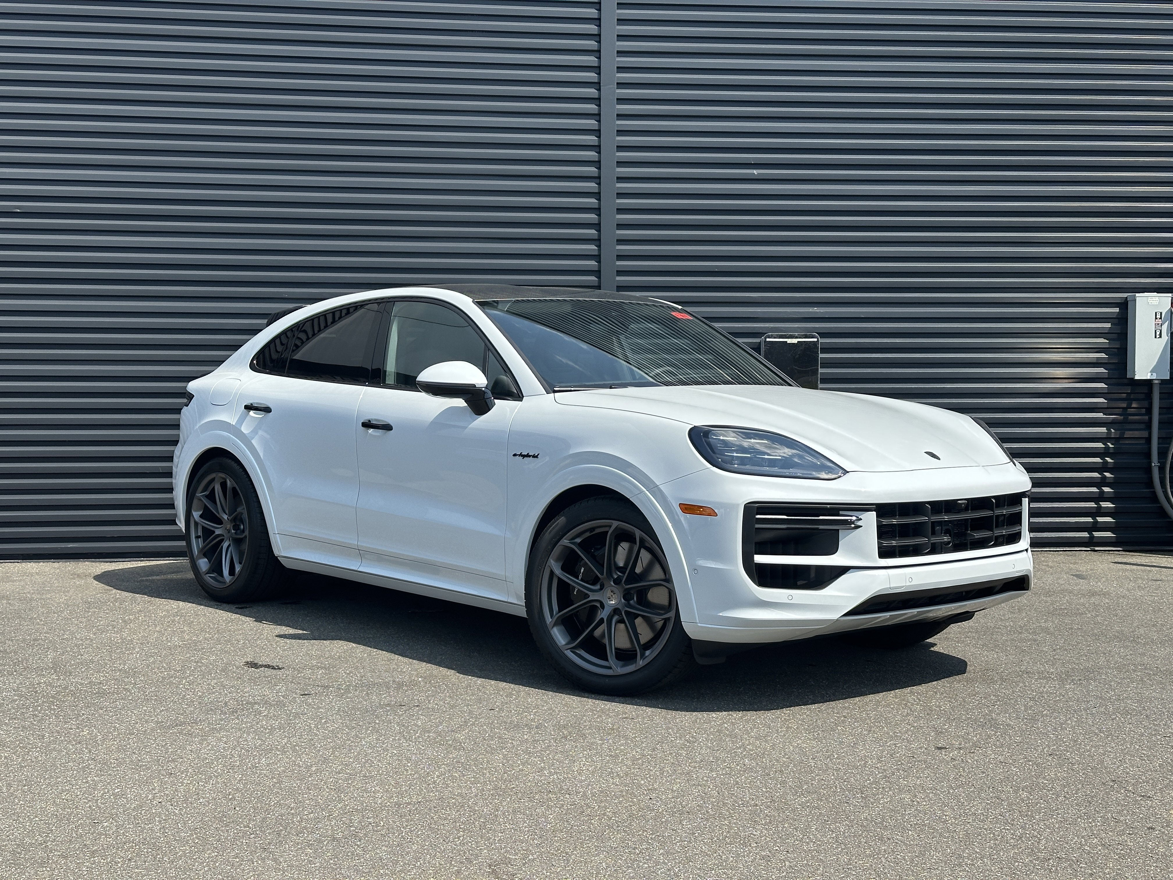 New 2025 Porsche Cayenne Turbo image 10