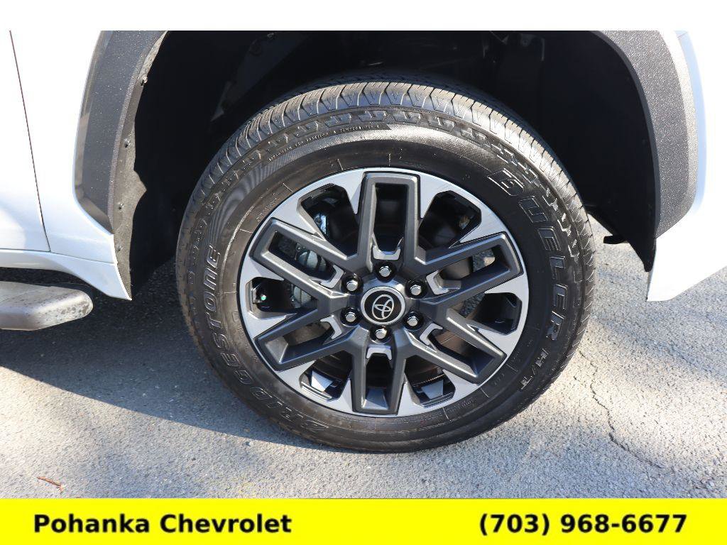 Used 2024 Toyota Tundra Limited image 28