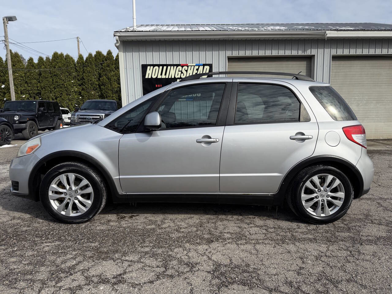 Used 2013 Suzuki SX4 Premium image 8
