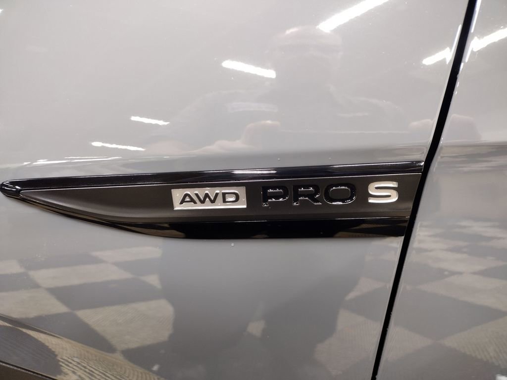 New 2026 Volkswagen ID.4 Pro S image 5