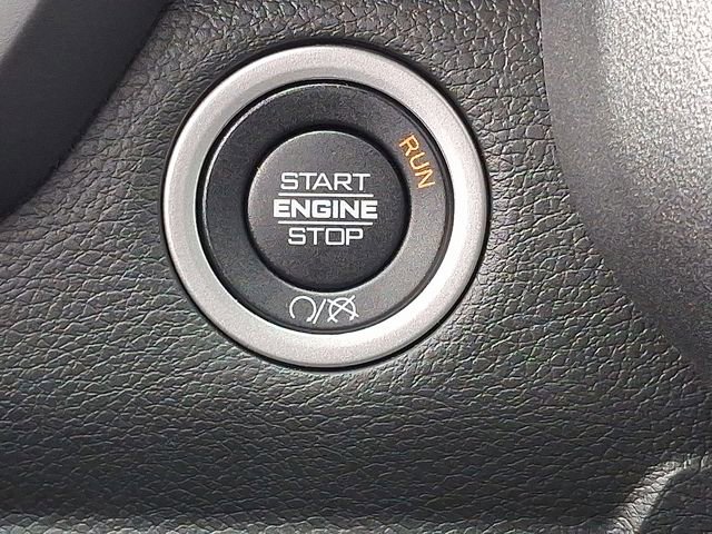 Used 2024 RAM 2500 Tradesman w/ Chrome Appearance Group image 17